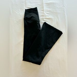 Flare Leggings | Black | Size Small/Medium